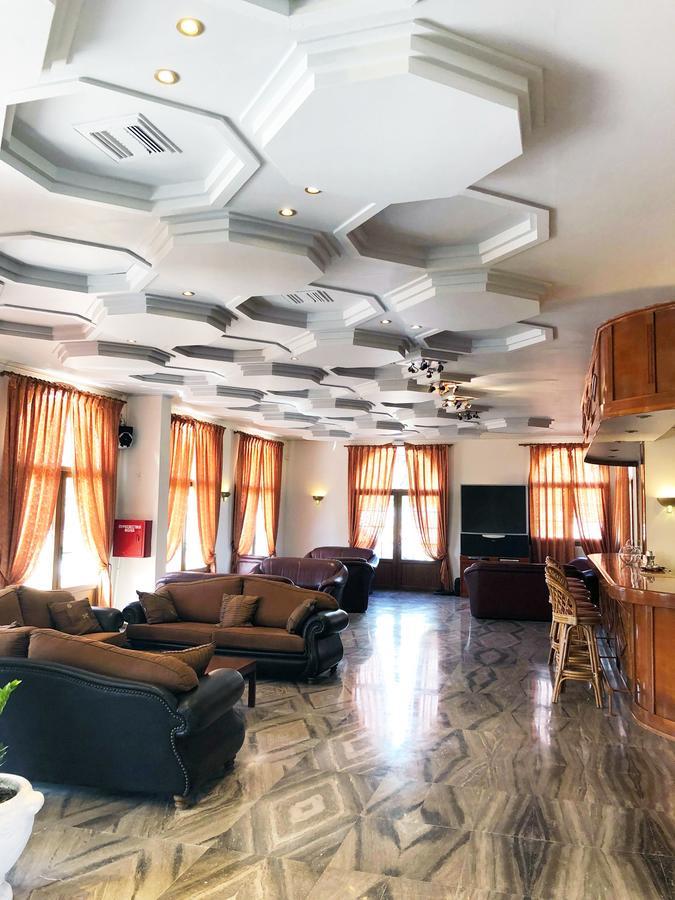 Regina Hotel Vasilátika Екстериор снимка